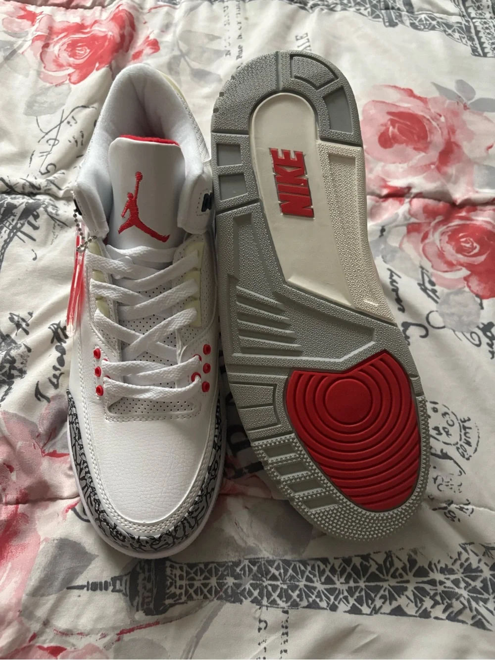 Jordan Men’s White and Red Retro Basketball Sneakers